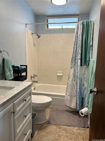 2211 Ala Wai Boulevard, Honolulu, HI 96815
