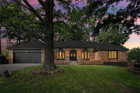 1202 Bird Street, Harrisonville, MO 64701