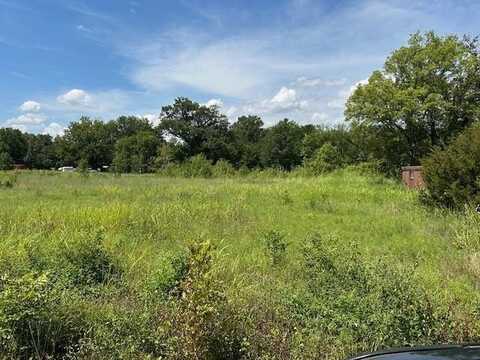 685 Walnut Street, Oswego, KS 67356