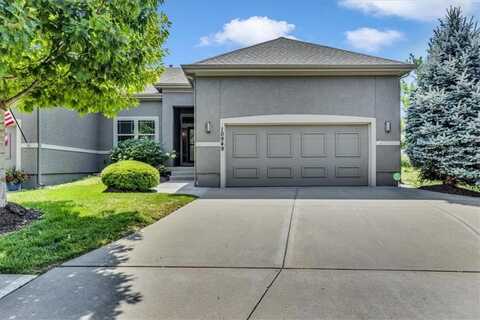 10949 S Wrangler Street, Olathe, KS 66061