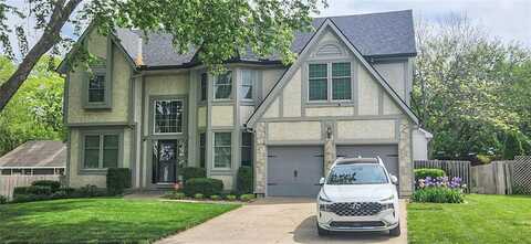 13745 S Blackfoot Drive, Olathe, KS 66062