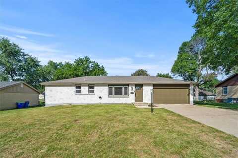 302 SW Marion Lane, Lees Summit, MO 64081