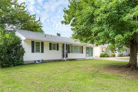 5344 N Michigan Avenue, Kansas City, MO 64118