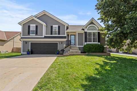525 E Dogwood Street, Gardner, KS 66030