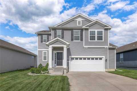 4828 SW Beckham Drive, Lees Summit, MO 64083