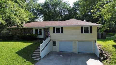218 Oak Hill Street, Lansing, KS 66043