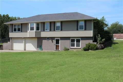 550 NW 58th Street, Topeka, KS 66617