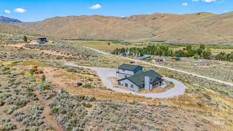 113 N Willow Creek Rd, Fairfield, ID 83327