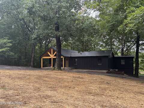 209 Spencer Drive, Spencer, TN 38585