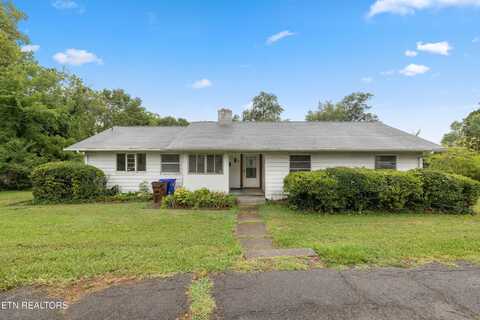 107 E Pasadena Rd, Oak Ridge, TN 37830