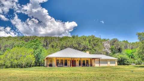 79 Woodruff Rd, Leakey, TX 78873