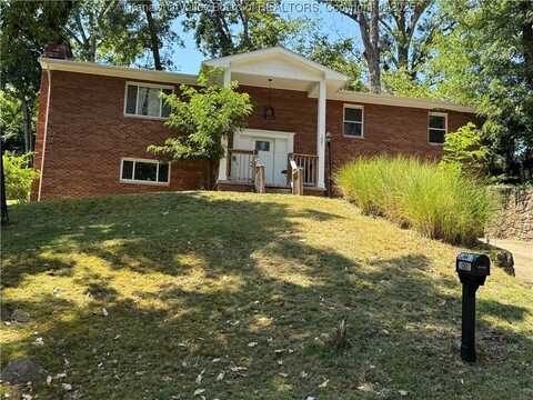 1001 Summit Drive, Charleston, WV 25302