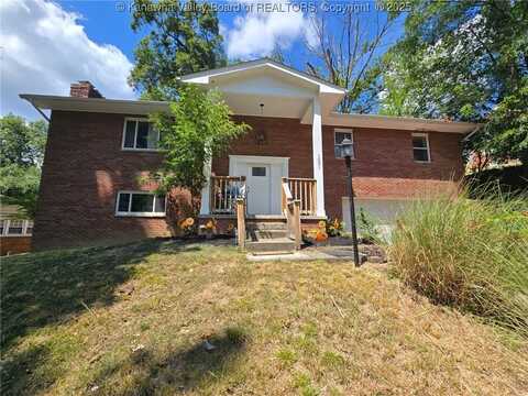 1001 Summit Drive, Charleston, WV 25302