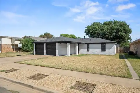 2304 77th Street, Lubbock, TX 79423