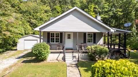 3902 Red Lick Road, Irvine, KY 40336