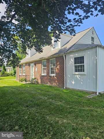 1025 SKIPPACK PIKE, BLUE BELL, PA 19422