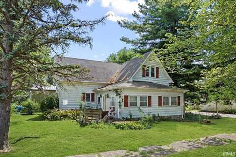 2628 W Rockfield Road, Delphi, IN 46923