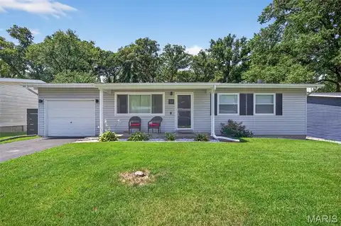 12 Becky Thatcher Drive, Saint Charles, MO 63303