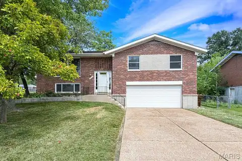 9633 Carrimae Court, Crestwood, MO 63126