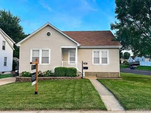 308 W W 8th Street Street, Washington, MO 63090