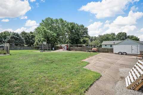 450 Nantucket Drive, Saint Charles, MO 63301