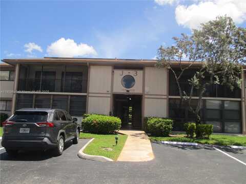 10715 W Clairmont Cir, Tamarac, FL 33321