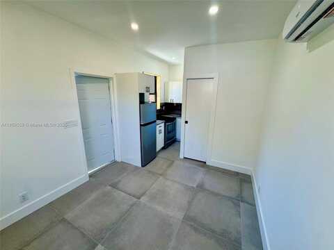 3 NE 70th St, Miami, FL 33138