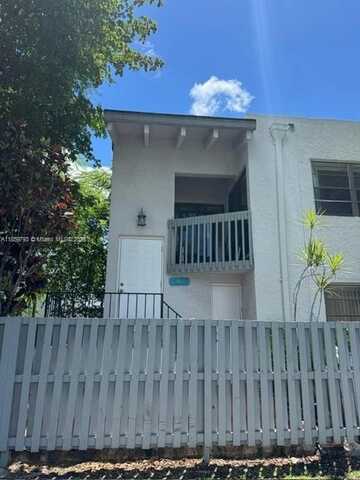 10542 NW 7th Ter, Miami, FL 33172