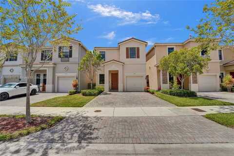 650 NE 191st Ter, Miami, FL 33179
