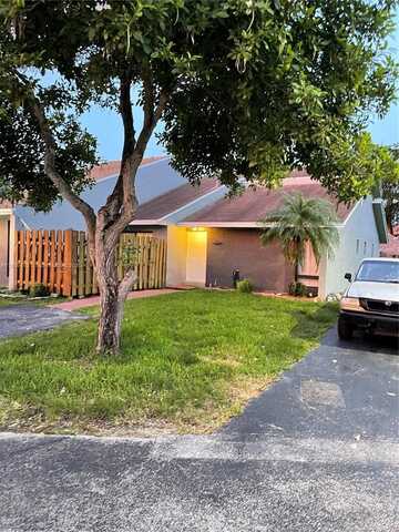 8371 SW 148th Pl, Miami, FL 33193