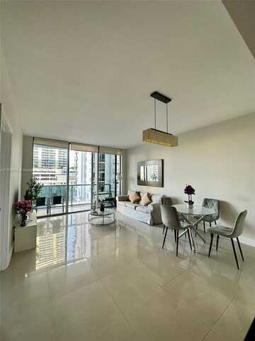 1050 Brickell Ave, Miami, FL 33131