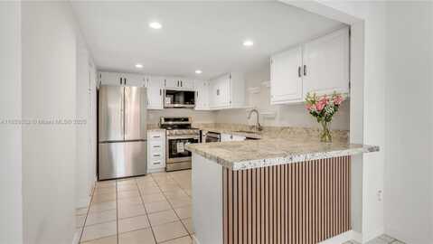 7123 SW 115th Pl, Miami, FL 33173