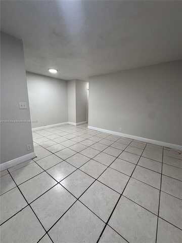 2137 Hayes St, Hollywood, FL 33020