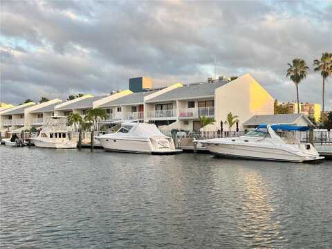 3547 NE 168th St, North Miami Beach, FL 33160