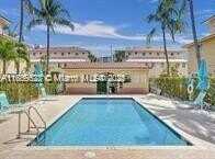 2060 NE 167th St, North Miami Beach, FL 33162