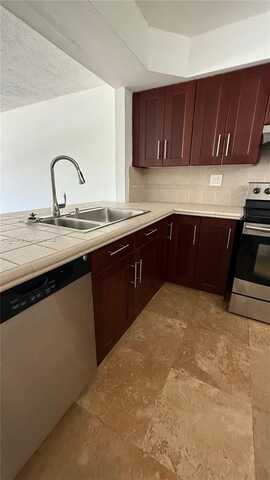 1400 NE 191st St, Miami, FL 33179