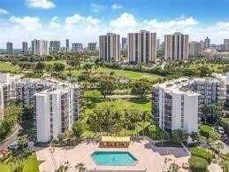 20500 W Country Club Dr, Aventura, FL 33180
