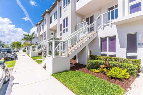 10255 NW 63rd Ter, Doral, FL 33178