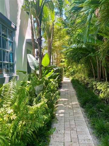 2921 Sheridan Ave, Miami Beach, FL 33140
