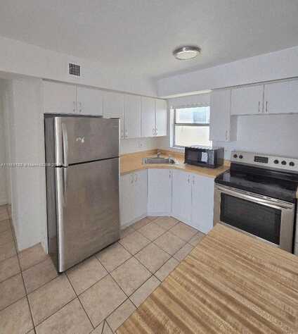 undefined, Miami Beach, FL 33139