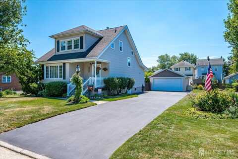 32 Irving Street, Edison, NJ 08817