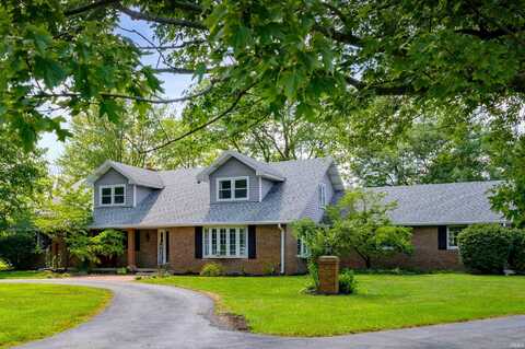 5800 W Winterhawk Court, Muncie, IN 47304