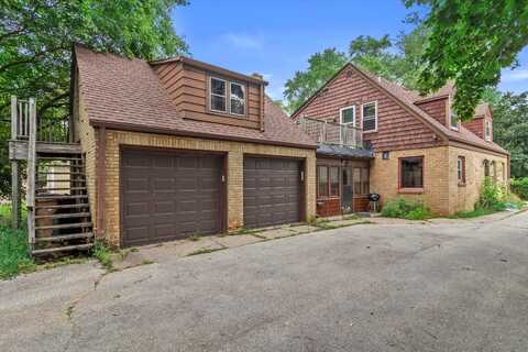 6125 N Park Rd, Glendale, WI 53217
