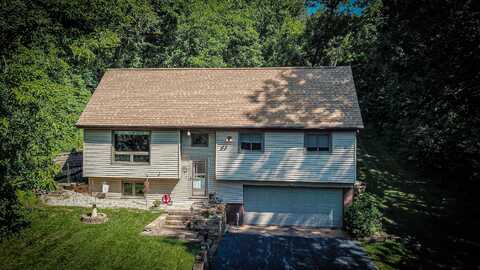 W6772 Hidden Valley Rd, Holmen, WI 54636