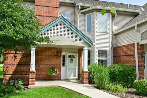 3111 S Toldt Pkwy, West Allis, WI 53227