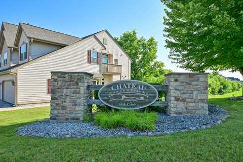 8620 S Stratford Rd, Oak Creek, WI 53154