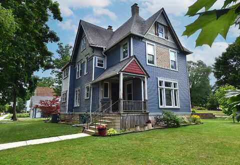 7233 Milwaukee Ave, Wauwatosa, WI 53213
