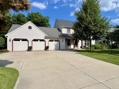 13130 W Scarborough Dr, New Berlin, WI 53151