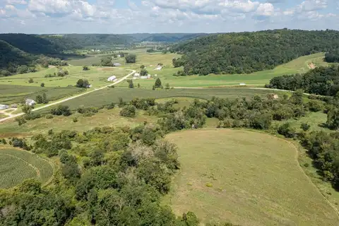 23509 County Hwy, Richland Center, WI 53581