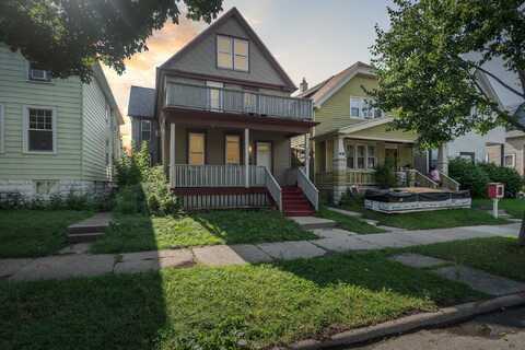 2519 S Austin St, Milwaukee, WI 53207